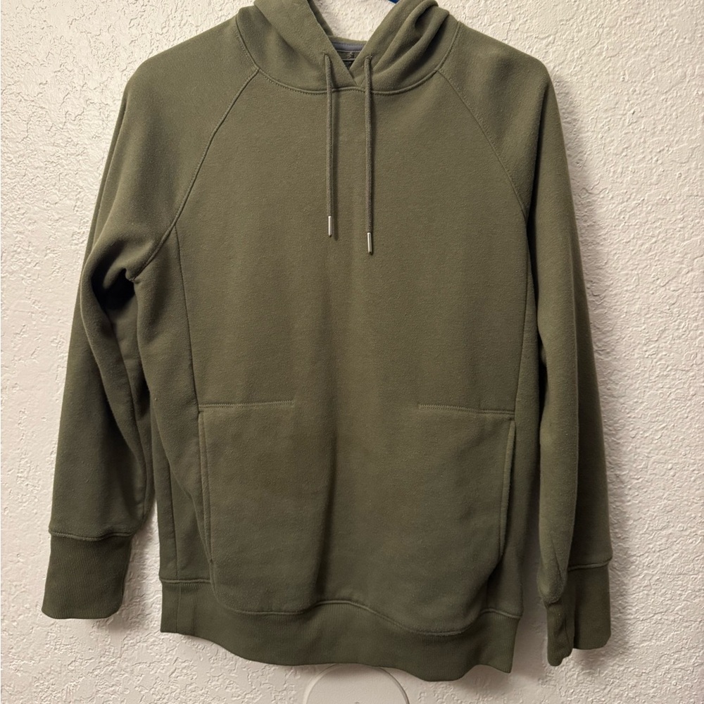 Men’s green hoodie